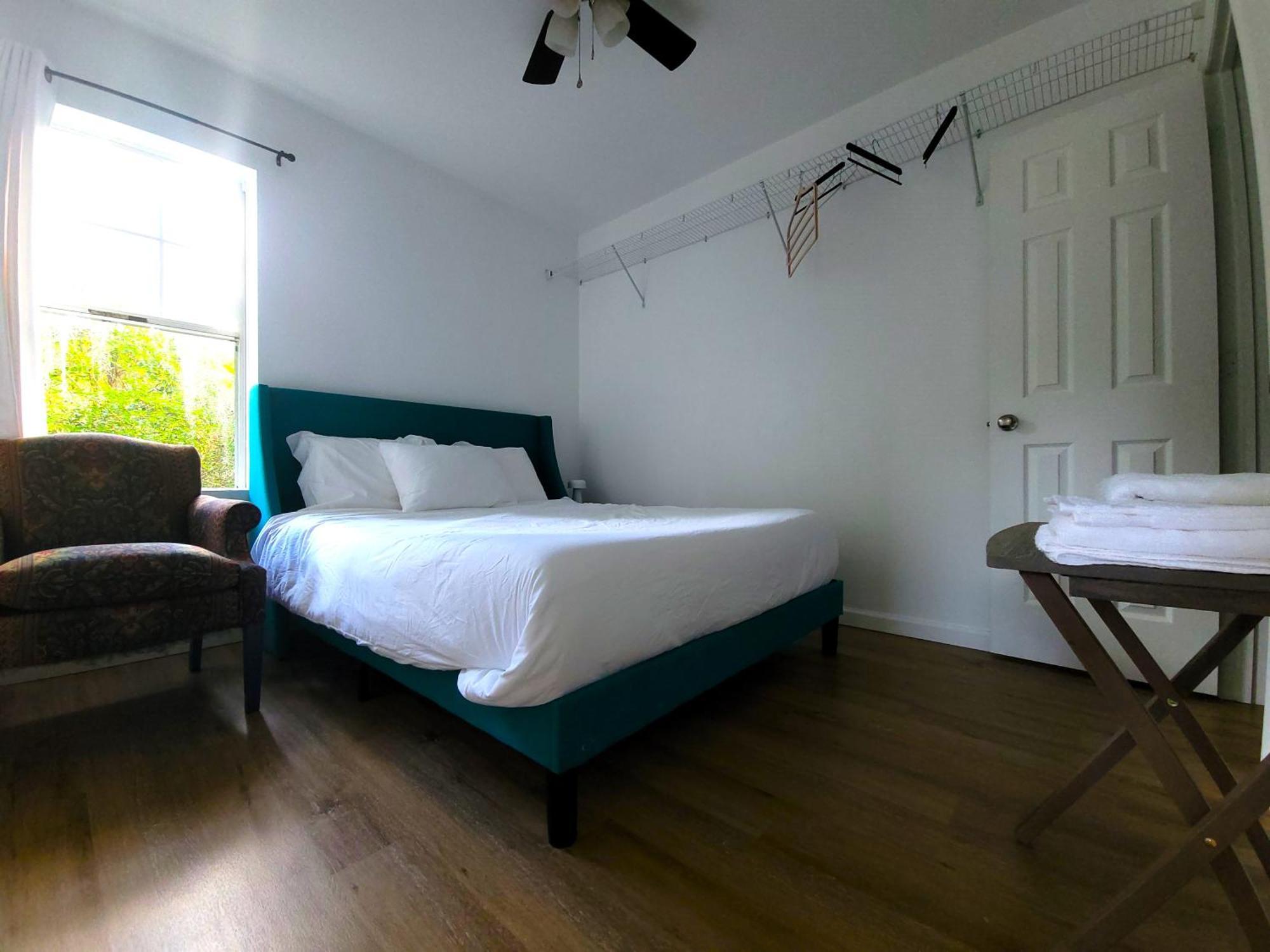 One Room In A Renovated Duplex House Near Fsu Tallahassee Exteriör bild