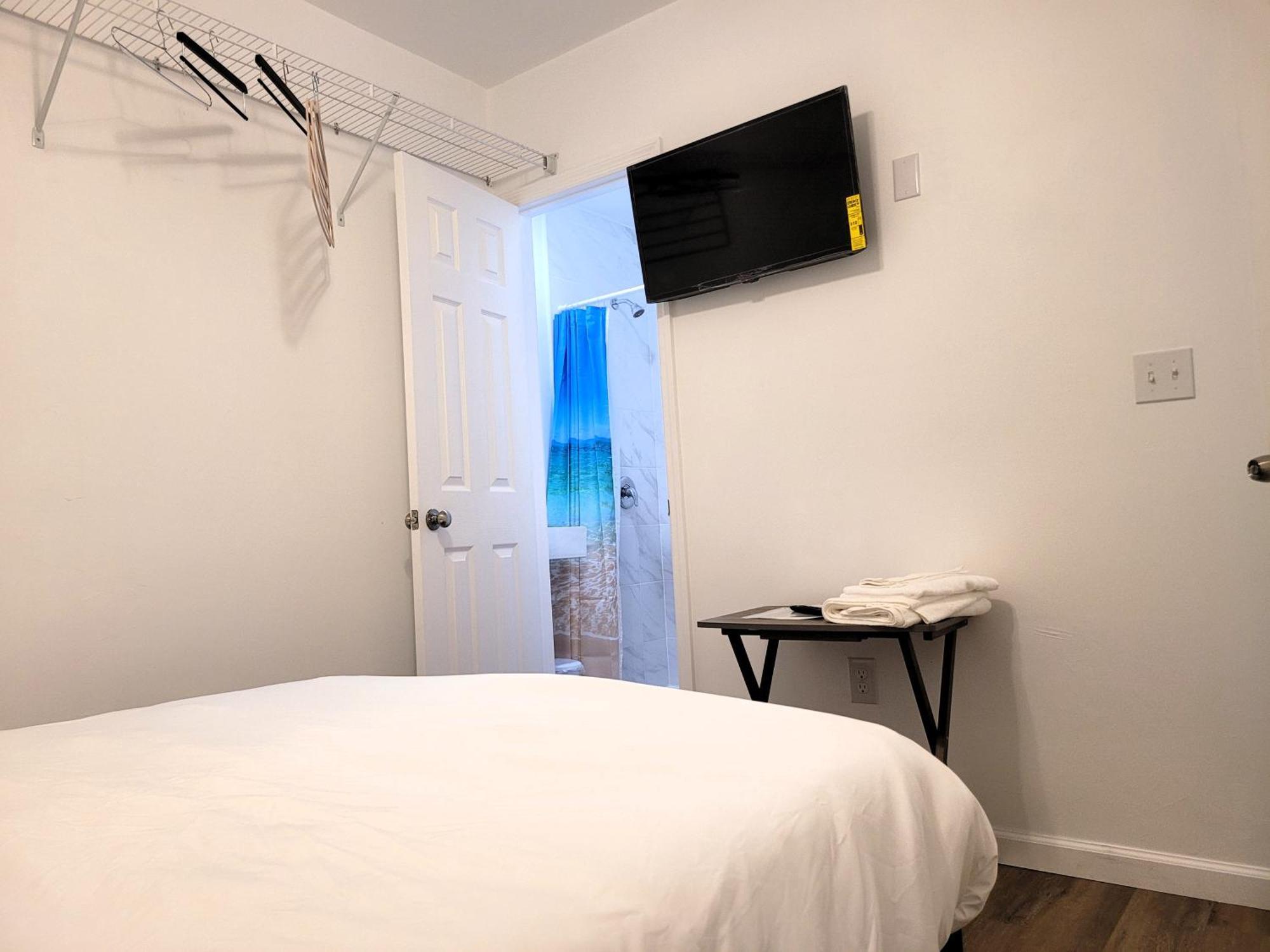 One Room In A Renovated Duplex House Near Fsu Tallahassee Exteriör bild
